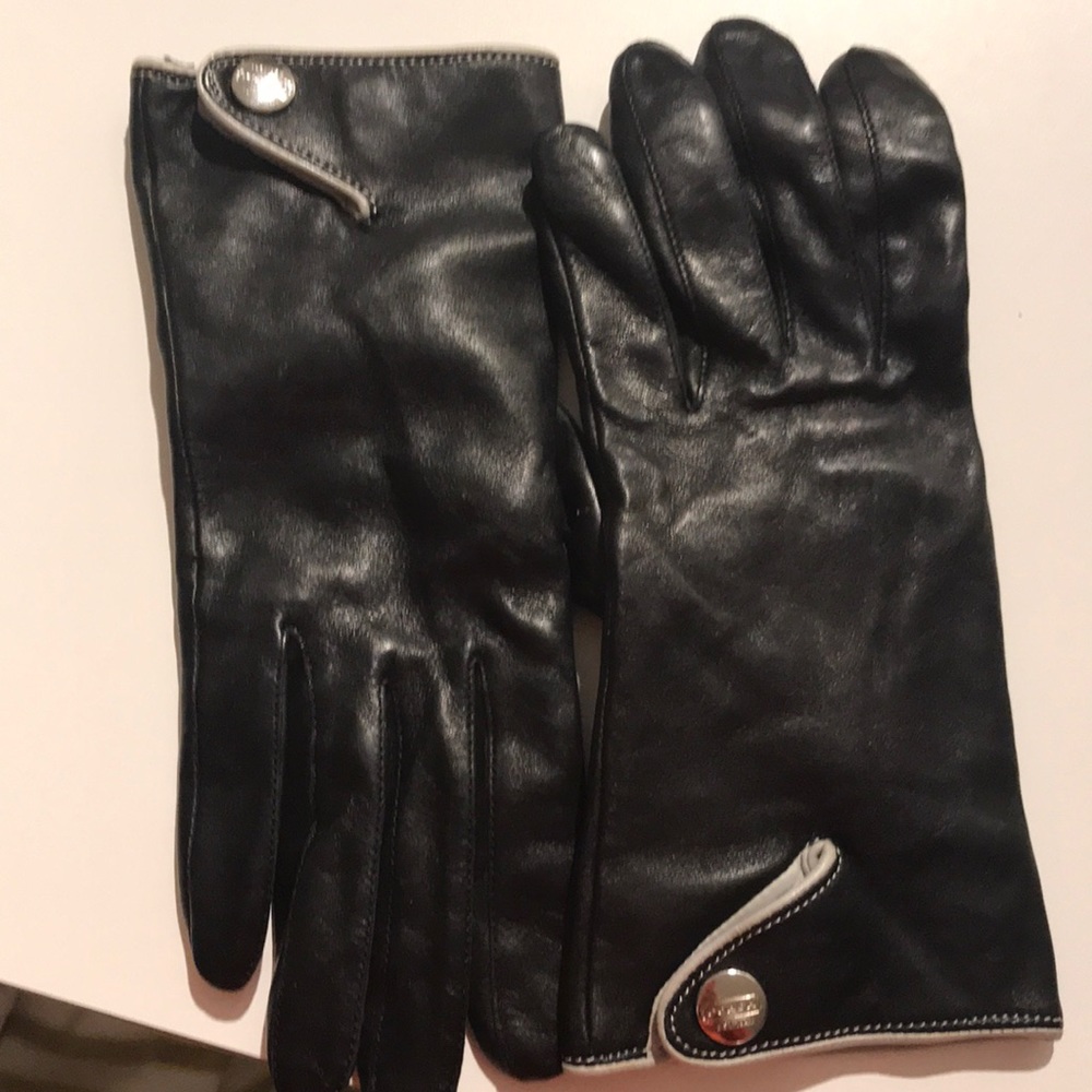 Coach leather gloves - worn only twice - EUC